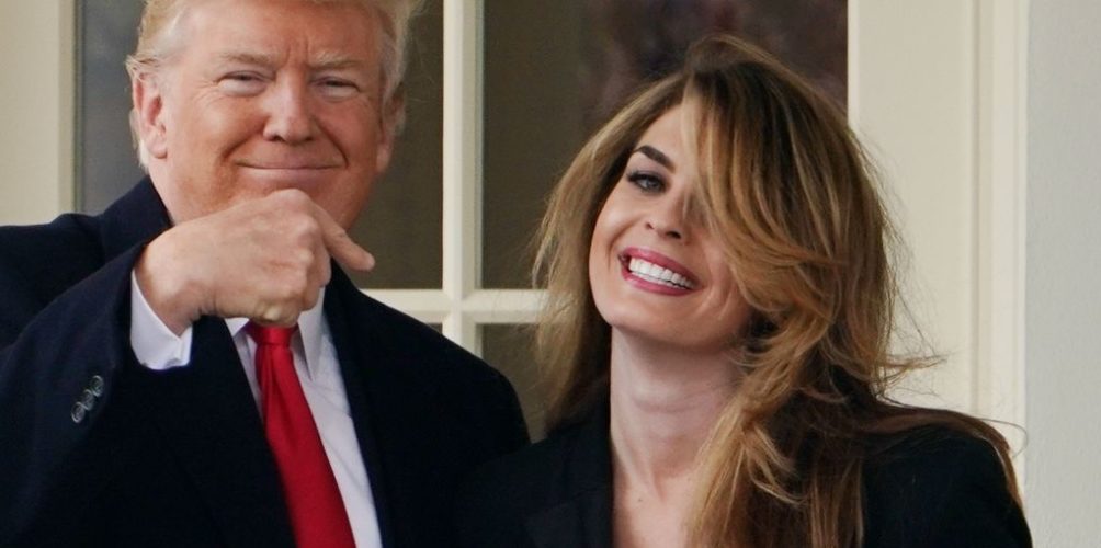 تلقب بـ »المرأة الحديدية ».. من تكون هوب هيكس التي نقلت عدوى كورونا إلى ترامب؟