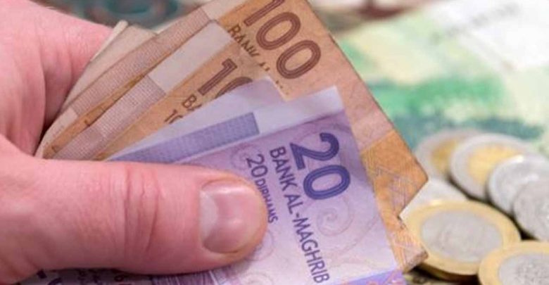 علماء: هذه مدة عيش كورونا على النقود