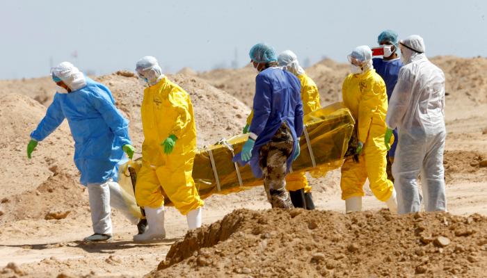 بعد أشهر على تفشيه في العالم.. علماء يكشفون عوامل تزيد خطر الوفاة بكورونا