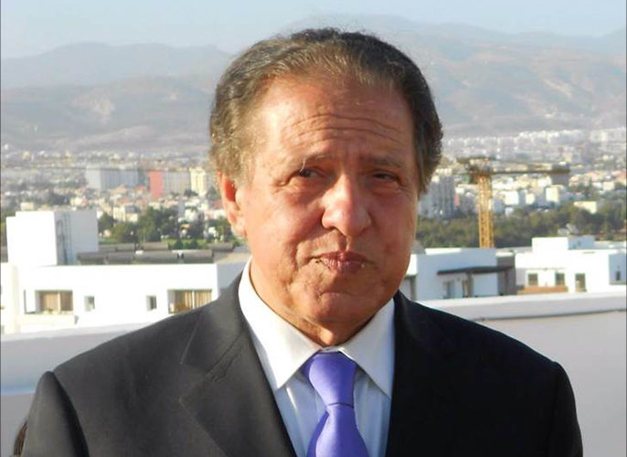 يرقد في قسم الإنعاش.. كورونا يصيب قيدوم الأغنية المغربية محمود الإدريسي