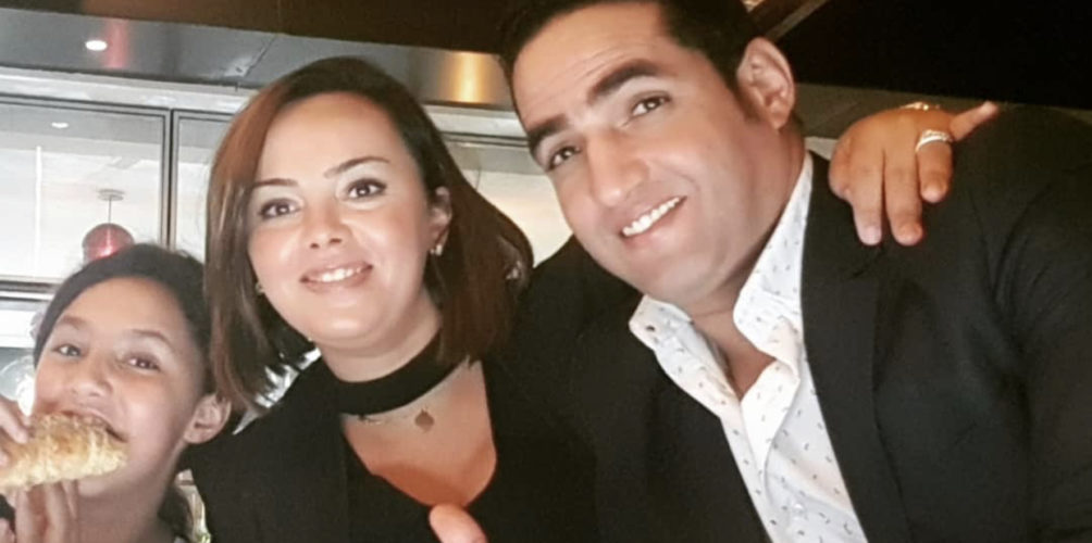 ضحت بصحتها من أجل شقيقه المصاب بكورونا.. رشيد الوالي يعبر عن افتخاره بزوجة أخيه