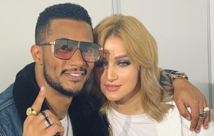 من الذهب الخالص.. هدية ثمينة من محمد رمضان لزوجته بمناسبة عيد زواجهما (فيديو)