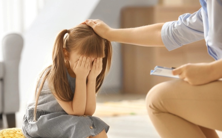 دراسة: تزايد أعراض الاكتئاب والاضطرابات النفسية الجسدية لدى الأطفال في ظل أزمة كورونا