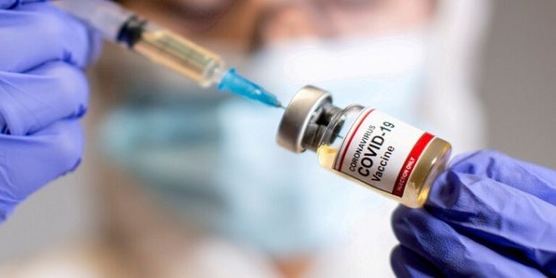 علماء: لقاحات كورونا تقلل من انتشار الجائحة