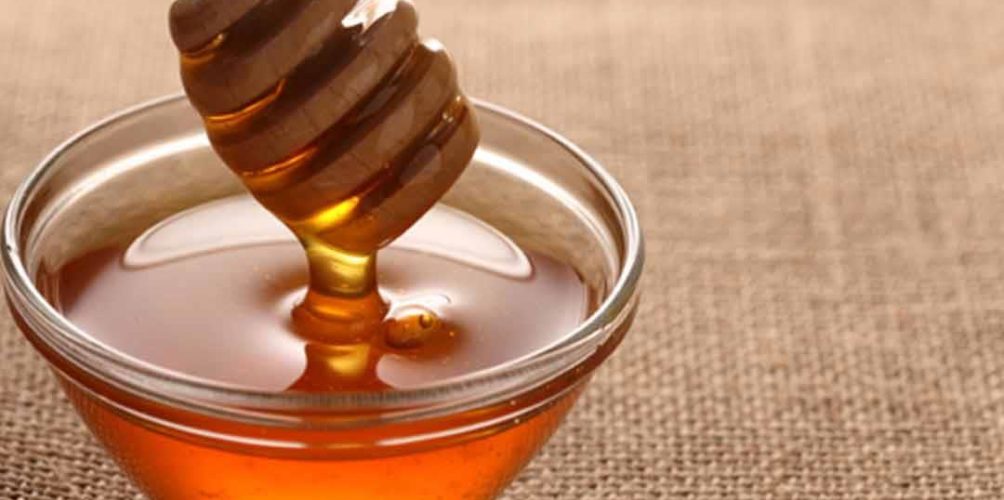 بينها العسل والملح.. مواد غذائية مدة صلاحيتها طويلة