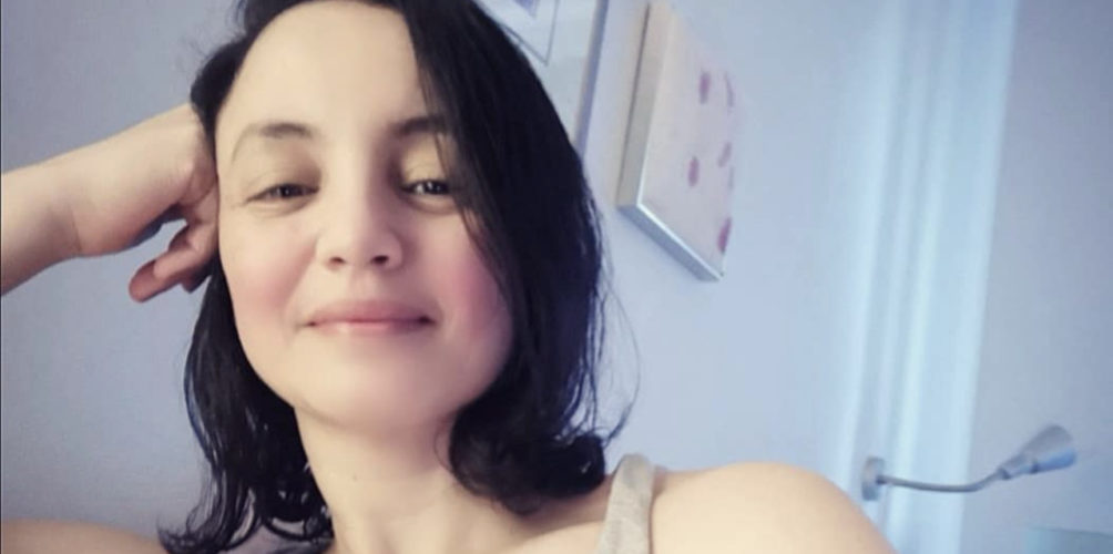 سناء عكرود: الأثداء والمؤخرات حضيت بشعبية أكثر بكثير مما تستحق