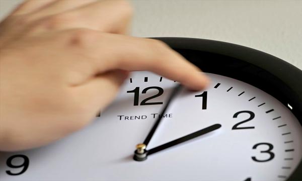 يوم الأحد.. المغرب يضيف ستين دقيقة إلى الساعة القانونية