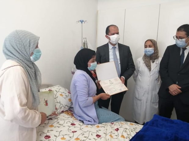 اجتازت الامتحان من داخل المستشفى.. حنان تحدت السرطان وحصلت على الباكالوريا