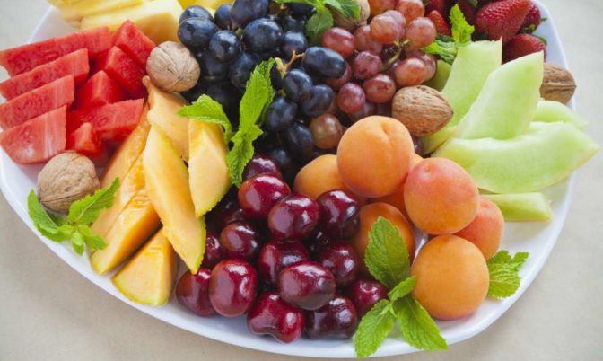 خلال الصيف.. فواكه وخضر تحمي جسمكم من الجفاف