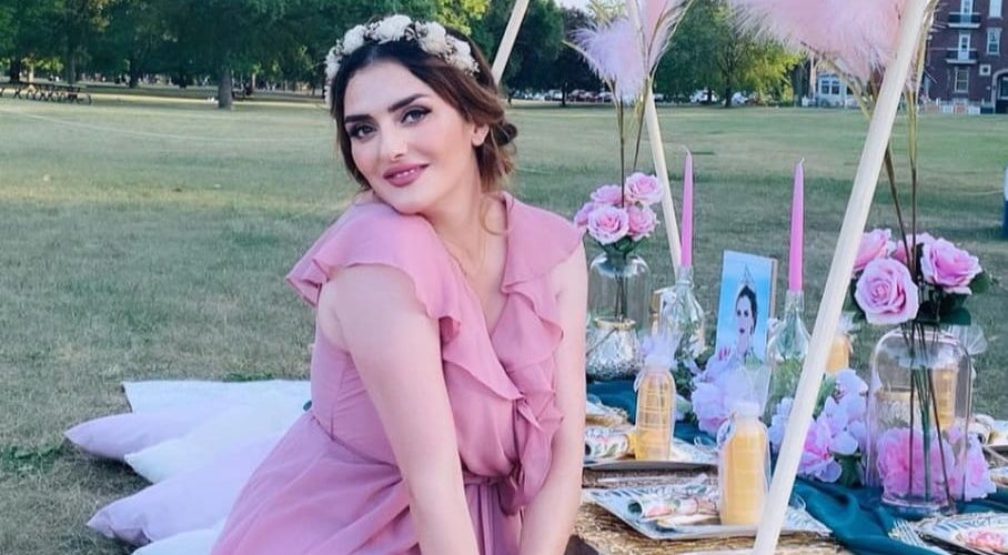بعد تلقيها جرعتين من لقاحين مختلفين.. نرجس الحلاق تعاني من أعراض جانبية