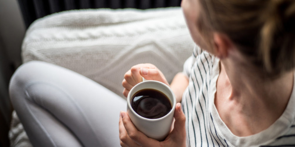 دراسة: شرب 3 أكواب من القهوة يوميا يحمي من أمراض القلب المسببة للوفاة