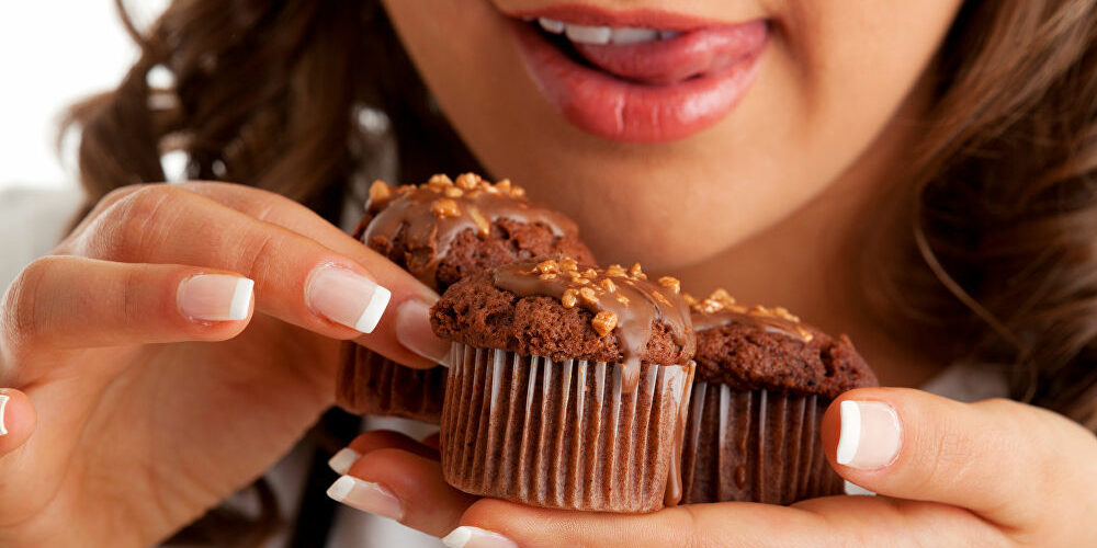 معدل السكر الذي يوصى بتناوله يوميا.. اختصاصية تشرح