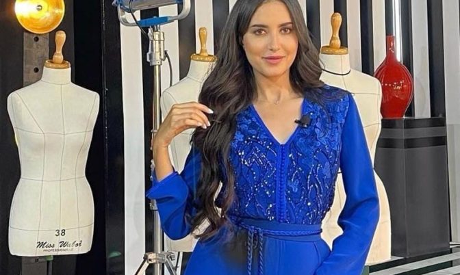 بالصور.. أبرز إطلالات الفنانة جيهان كيداري خلال تقديمها برنامج فاشن مغربي