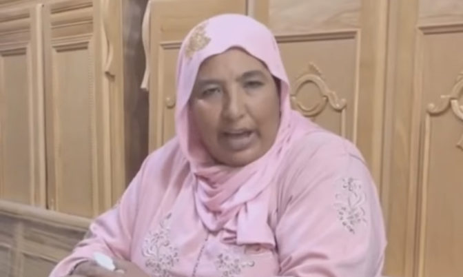 مازال زايدة فيه.. مي نعيمة تصب غضبها على منتقديها « لهلا يحيكم حتى نعتذر »