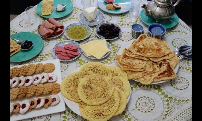 لعمر طويل.. هذا الوقت المناسب لتناول الفطور
