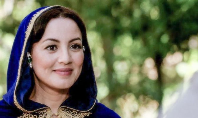 بعد تعليق الرحلات المباشرة نحو المغرب.. سناء عكرود تحذر المسافرين المتوجهين إلى كندا