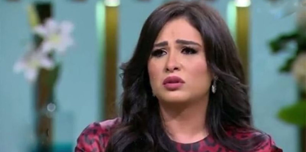 تفاصيل مؤلمة.. ياسمين عبد العزيز تحكي كيف عادت من الموت (فيديو)