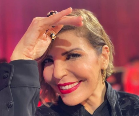 « حمام لعيالات ».. لطيفة أحرار تجمع ثلة من الفنانات في عمل مسرحي جديد