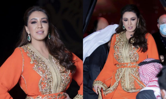 بالقفطان المغربي.. أسماء لمنور تخطف الأنظار في حفل في الرياض (صور)