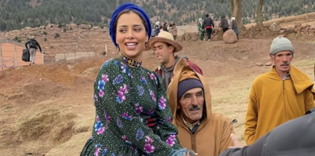 بلقيس: مللي كنكون راجعة من المغرب كندي معايا أملو والمسمن والعسل (فيديو)