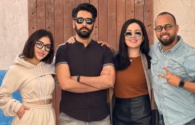من بينهم هند بن جبارة ومريم الزبير .. سيتكوم « خو خواتاتو » يجمع بين الممثلين ونجوم الويب