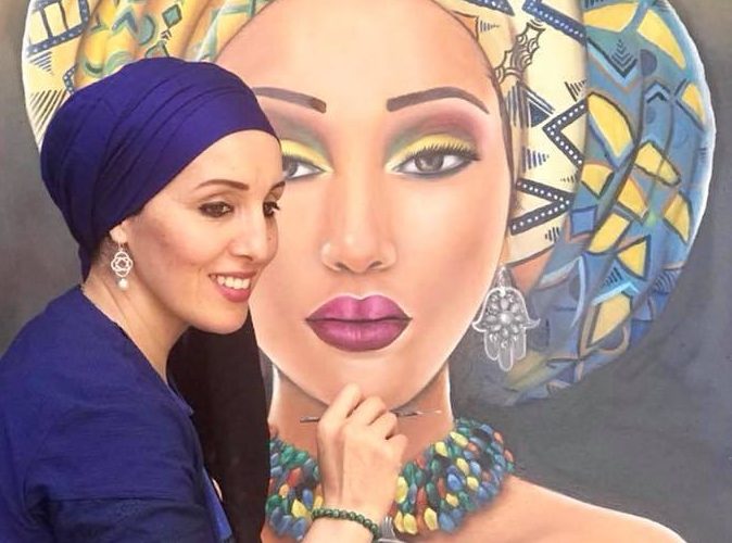 أطفال منطقة « زحيليكة ».. الفنانة التشكيلية فاطنة شعنان تخصص مداخيل مبيعات لوحاتها الفنية لفائدتهم