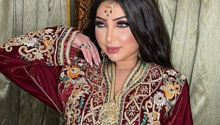 بعيدا عن الغناء .. دنيا بطمة تروج لأول فيديو على اليوتيوب