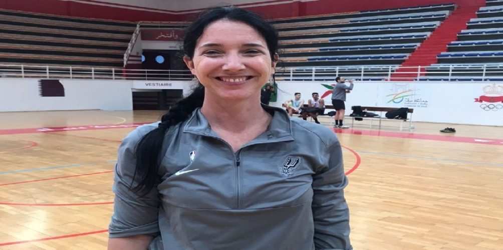 لأول مرة.. امرأة استرالية تشرف على تدريب فريق الجمعية السلاوية