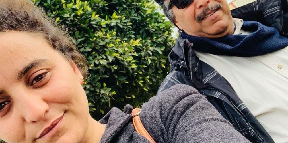 رفقة والدها.. الفنانة سكينة فحصي توجه له رسالة مؤثرة