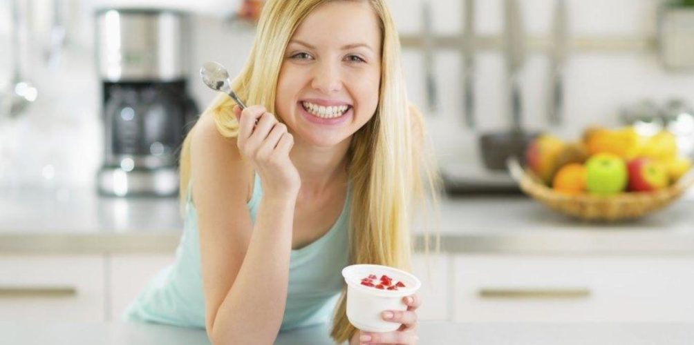 النظام الغذائي والحالة النفسية.. خبراء التغذية يوضحون العلاقة بينهما