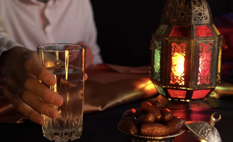 لتجنب العطش والجوع والتعب في رمضان.. نصائح ثمينة من خبراء احرصوا على اتباعها