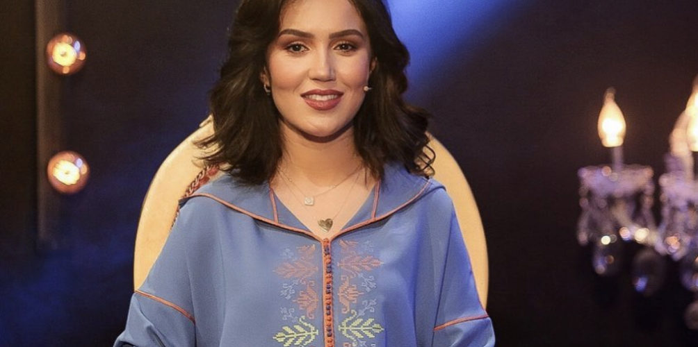 هند بنجبارة تفاجئ جمهورها: أنا مزوجة جوج ديال المرات… وكنفضل ما نبينش راجلي