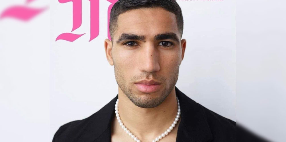 بسبب طوق عنق نسائي .. أشرف حكيمي يثير السخرية