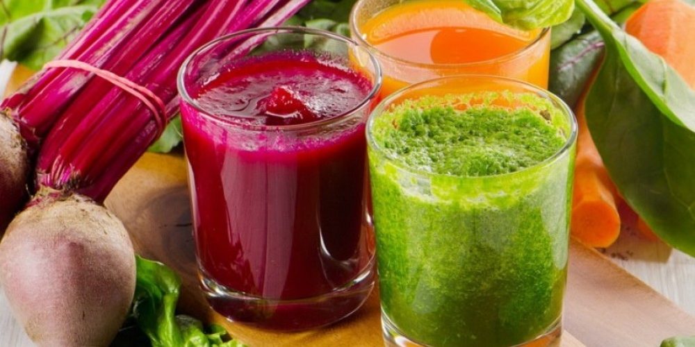من بينها الماء وعصير الشمندر.. خبراء التغذية يوصون بأفضل مشروبات لصحة الكبد