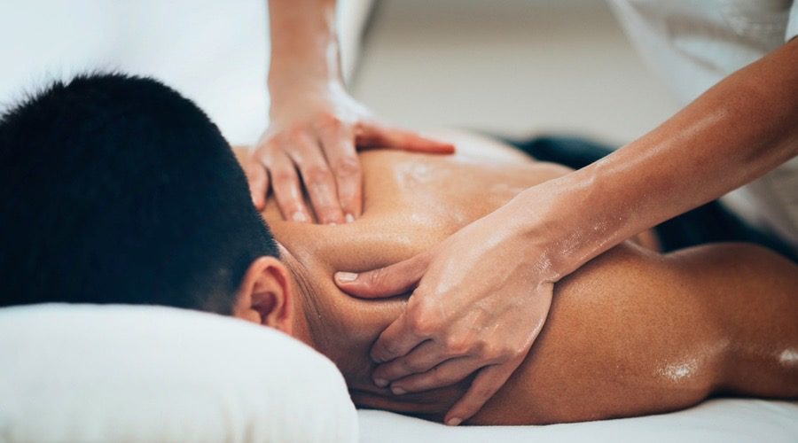 فاس..اعتقال 35 فتاة بعد مداهمة محلات تدليك وحمامات سرية تستقبل أشخاصا لممارسة الدعارة