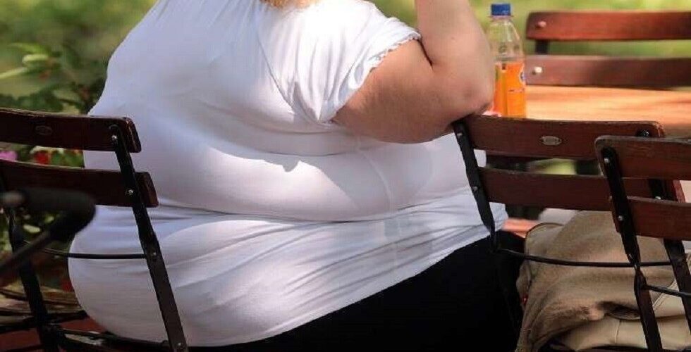 مقارنة بالرجال.. النساء كن أكثر عرضة لزيادة الوزن خلال الإغلاقات المرتبطة بكورونا