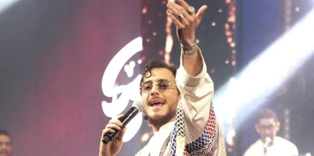 بعد أن أصبح أول فنان إفريقي وعربي يبلغ عتبة المليار مشاهدة.. لمجرد يشكر جمهوره ويعده بهدية