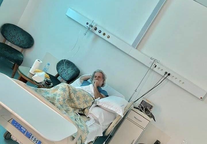 تهلاو فيه.. مارسيل خليفة يشكر أطباء مستشفى في الرباط على الاهتمام الكبير به خلال أزمته الصحية