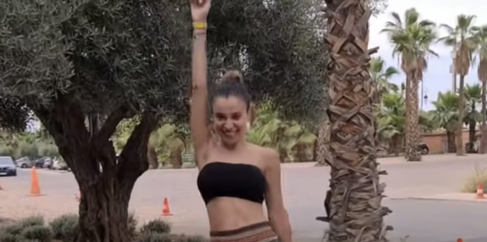 الناس فالناس والقرع فمشيط الراس.. نشطاء على مواقع التواصل الاجتماعي ينتقدون إطلالة لأحلام الزعيمي