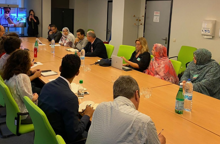 داخل البرلمان الأوروبي في بروكسيل.. ناشطات صحراويات يدحضن أكاذيب الانفصاليين