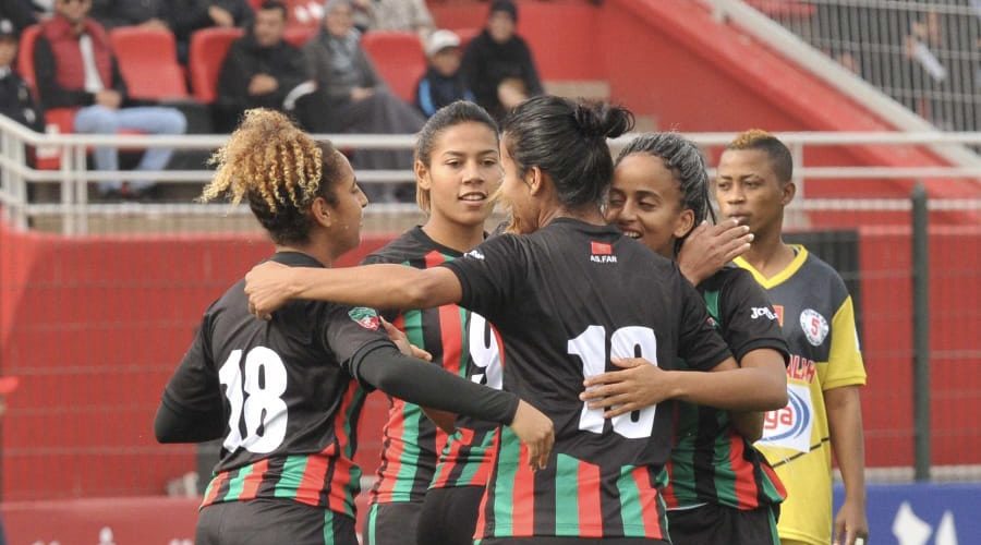 بينهن 3 لاعبات مغربيات.. الكاف تكشف عن القائمة الأولية لجوائز الأفضل لسنة 2022 الخاصة بالسيدات