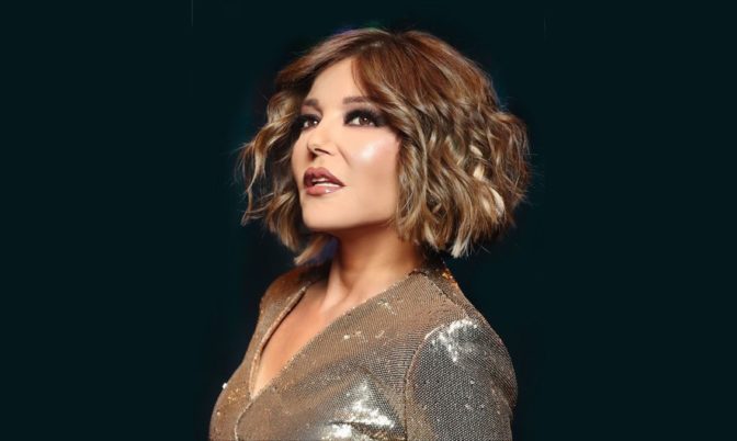 بالأبيض والأسود.. سميرة سعيد تستعيد شريط بدايتها الفنية