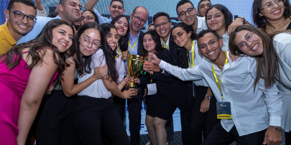 أكبر مسابقة لروح المقاولة الاجتماعية لدى الطلبة بالعالم.. فريق إناكتس المدرسة المحمدية للمهندسين يمثل المغرب