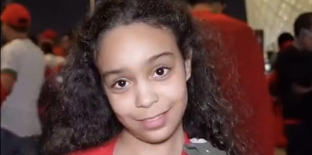 والدة الفتاة التي سخرت من رونالدو: عافاكم حبسو التنمر على بنتي أيام هادي ما كلات