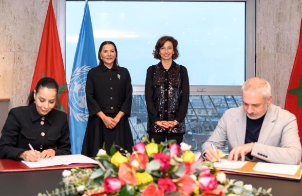 باريس.. الأميرة للا حسناء تترأس حفل توقيع اتفاقية بين مؤسسة “المحافظة على التراث الثقافي للرباط” و”اليونسكو”