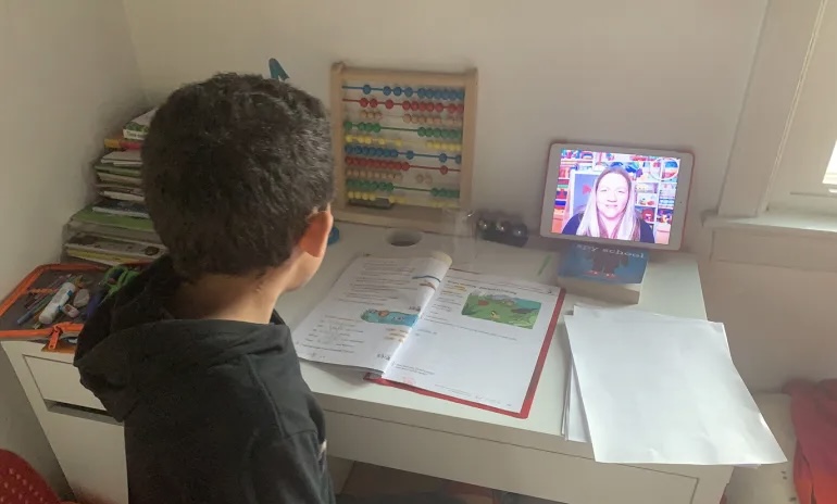 بسبب الإجراءات الصارمة التي اتُّخذت في بداية كورونا.. التلاميذ لم يعوّضوا تعلمهم!