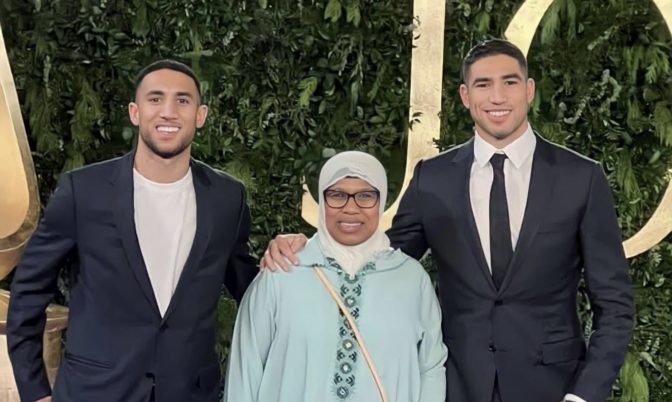يأخذ أمه معه أينما ذهب.. نشطاء مغاربة وعرب يشيدون بأخلاق أشرف حكيمي