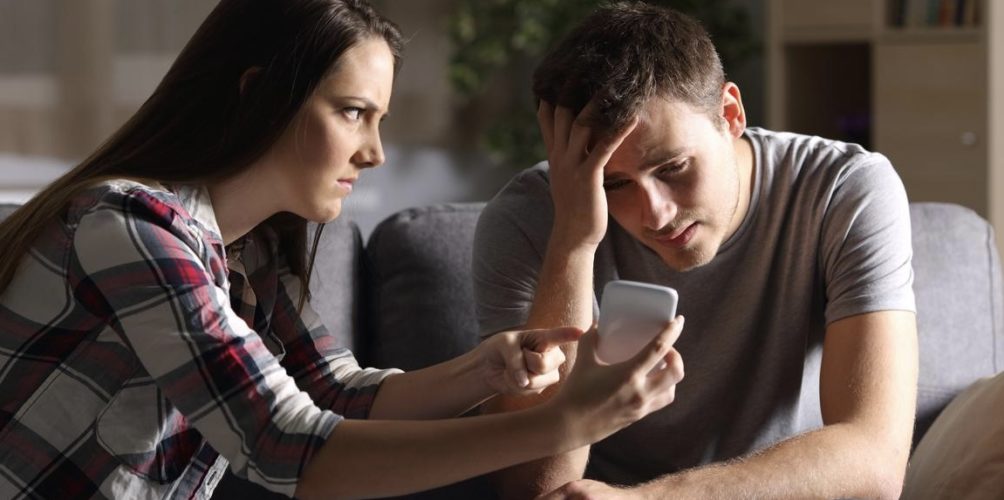 الخيانة الزوجية.. باحثون يكشفون الأسباب