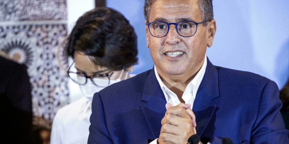 أخنوش: النساء المغربيات بصمن على مسار مشرف على درب المناصفة… وبلغ عددهن في المناصب العليا 619