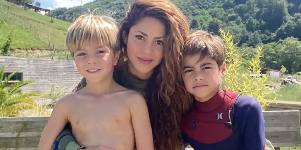 برسالة مؤثرة.. شاكيرا تعلن مغادرتها إسبانيا للعيش في ميامي رفقة طفليها (صور)